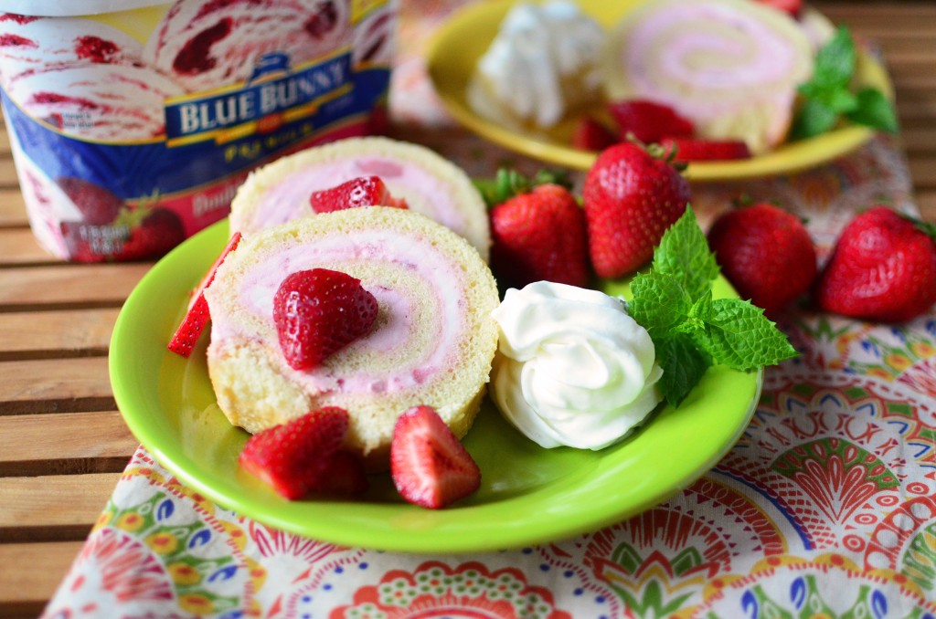 Frozen Straberry Shortcake Roll new wide
